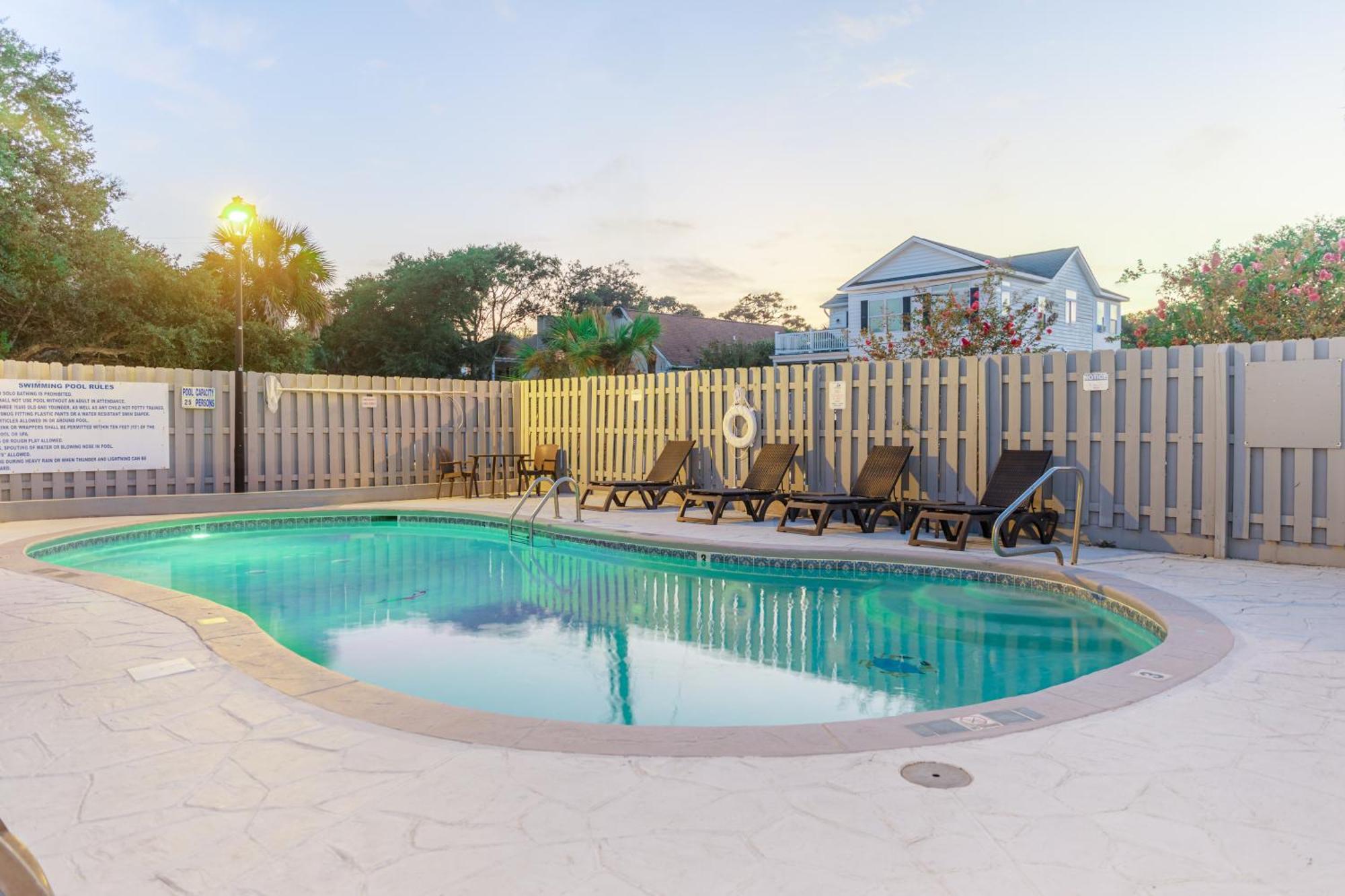 Admiral'S Inn On Tybee Island Exterior foto